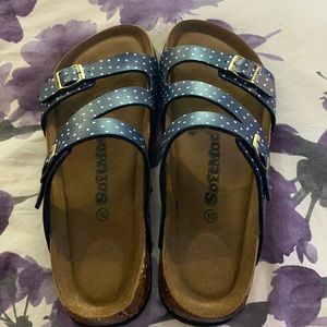 BRAND NEW Soft Moc Sandals